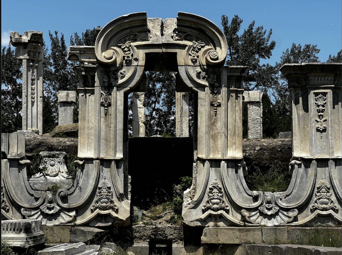 Ruins at Yuanmingyuan
